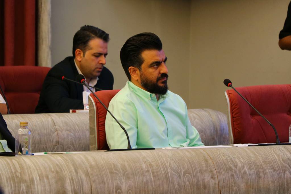 رضا مهدوی، مشاور بازاریابی رضا مهدوی، مشاور بازاریابی