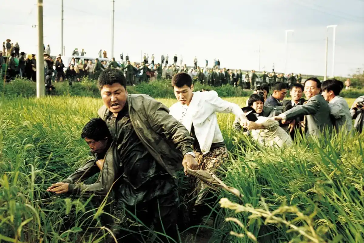 ۳. خاطرات قتل – ۲۰۰۳ (Memories of Murder) ۳. خاطرات قتل – ۲۰۰۳ (Memories of Murder)