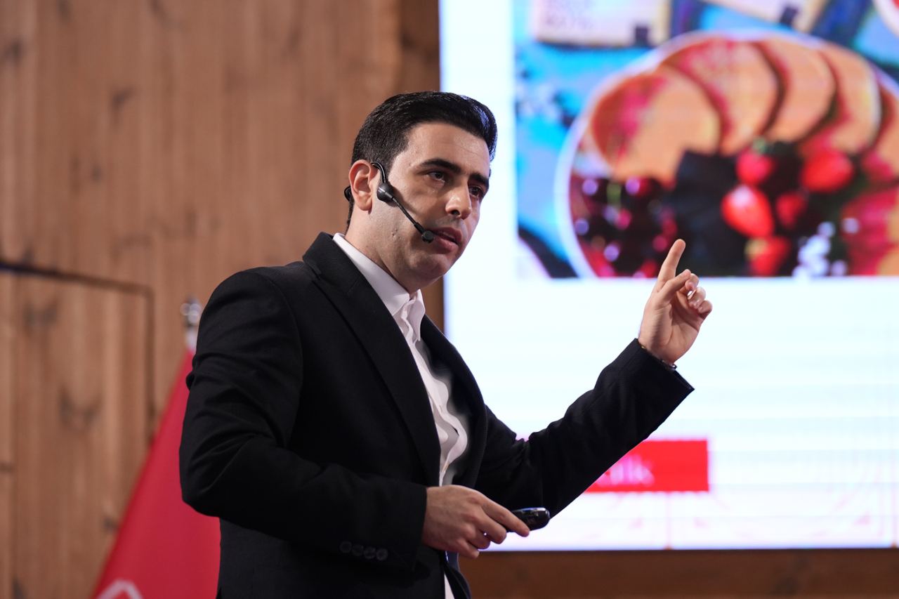 رضا کایدی، معاون مارکتینگ فرمند رضا کایدی، معاون مارکتینگ فرمند