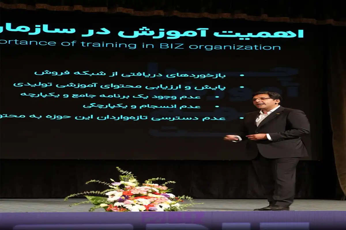 فرساد صداقتی، مدیر دپارتمان تحلیل و توسعه کسب و کار بیز