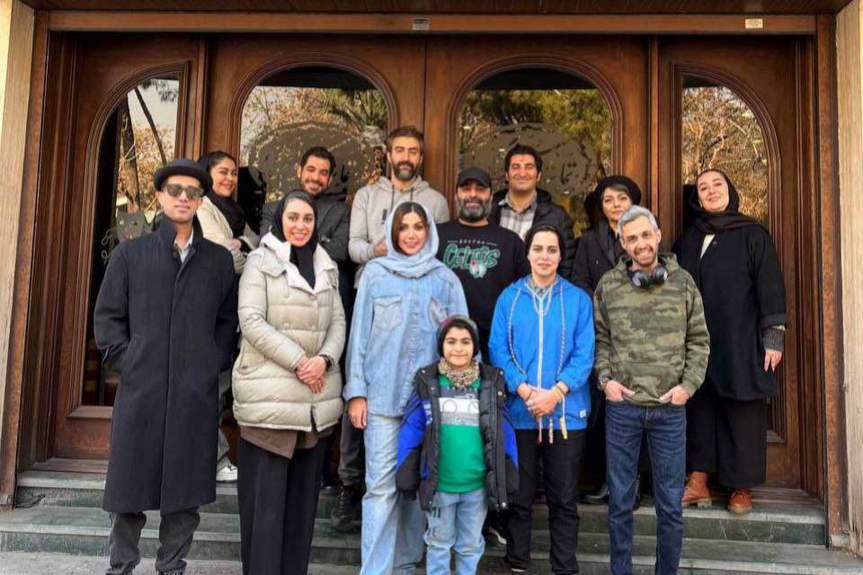 بازیگران نمایش «تو راهی»