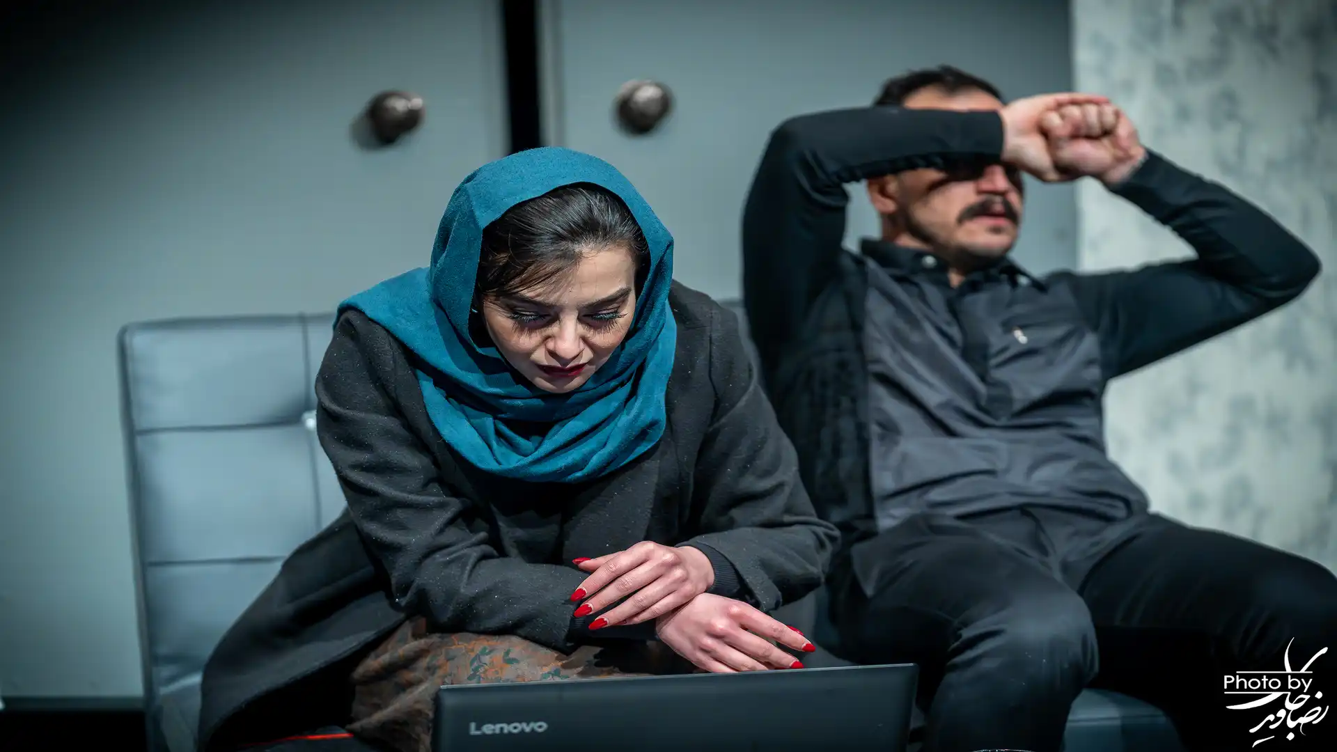 نمایش آبان