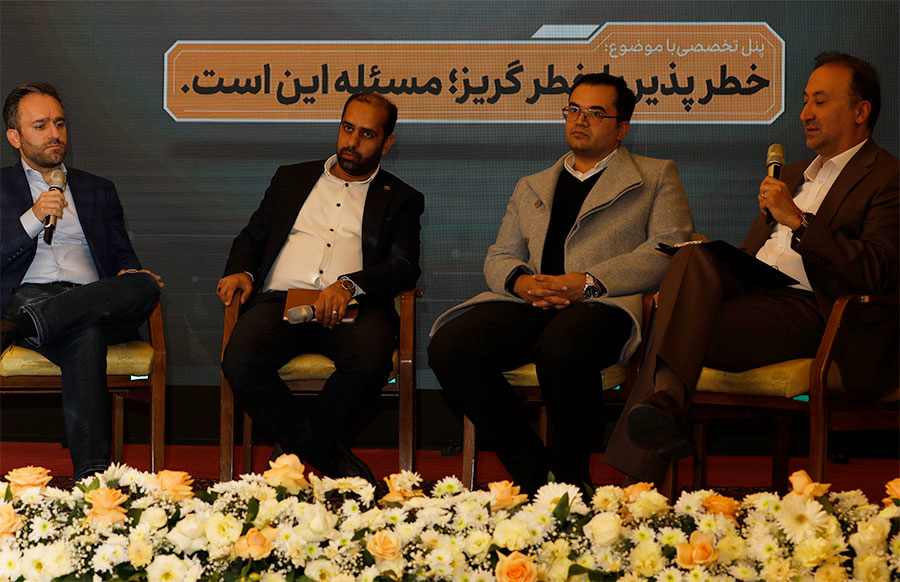 رویداد دلتا سامیت_ پلی میان سرمایه گذار و استارتاپ ها