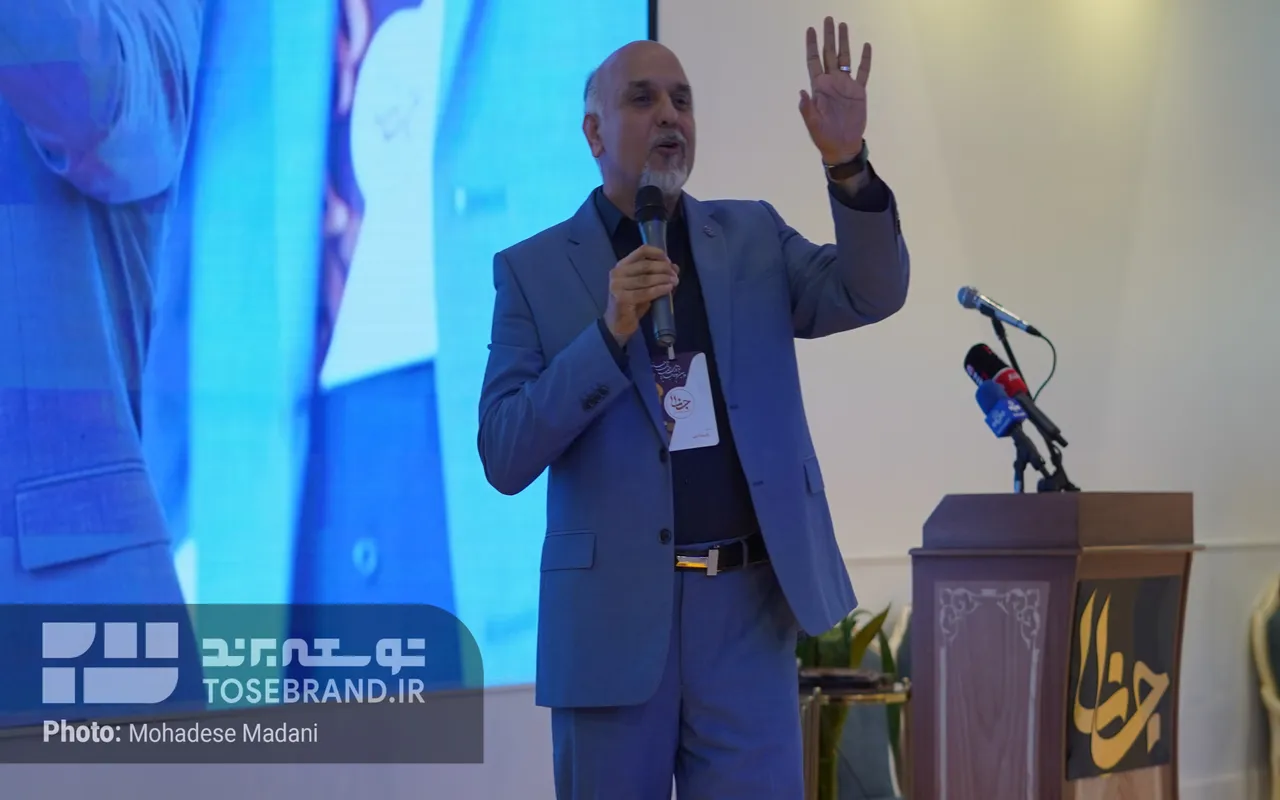 علیرضا نبی کارآفرین اجتماعی