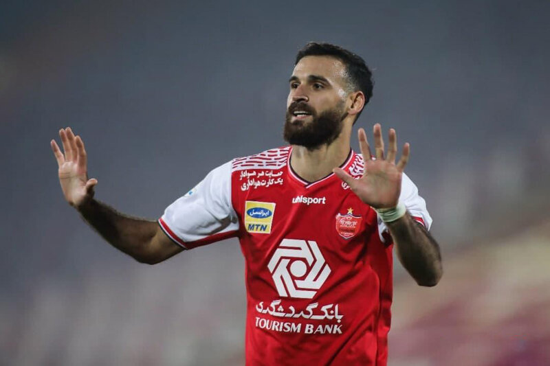 احمد نوراللهی: در ایران فقط برای پرسپولیس بازی می‌کنم!
