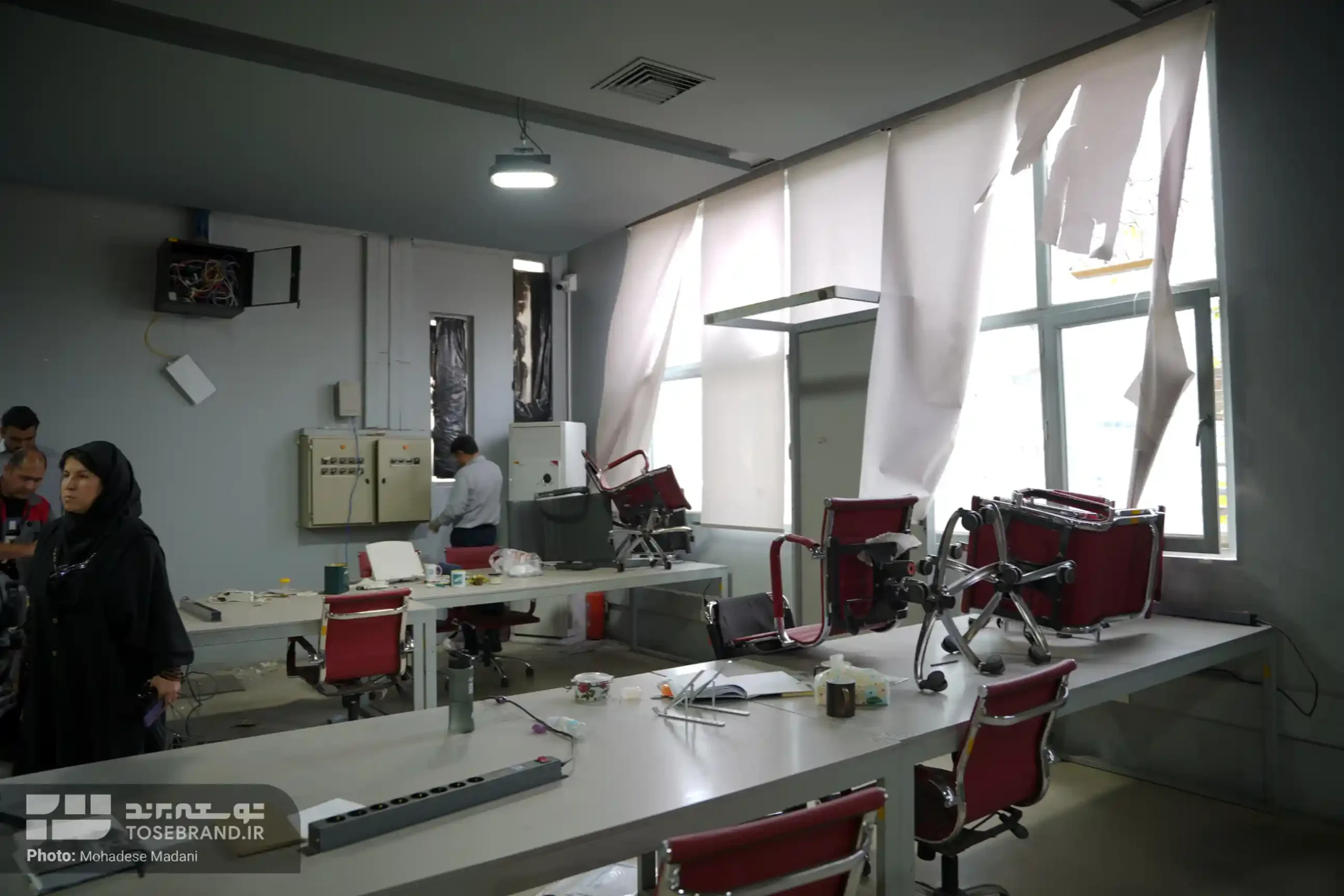 گزارش تصویری از خسارات &laquo;کارخانه نوآوری های&zwnj;وی&raquo; در پی موج انفجار جنگ رمضان