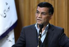 نبویان باید بپذیرد که اشتباه کرده و عذرخواهی کند