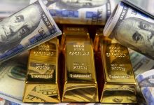 بازار با این قیمت‌ها به تعطیلات رفت/ طلا گران شد و دلار ارزان/ نفت در آستانه عبور دوباره از ۱۰۰ دلار