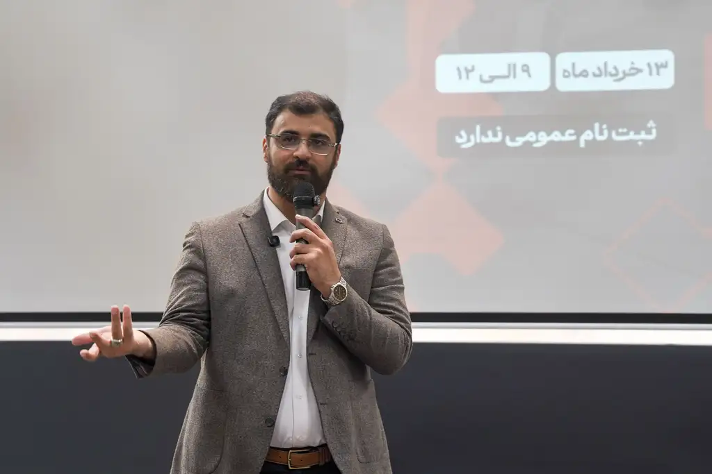سید احسان مدرسی، مدیر ارتباطات و برندینگ مجموعه &laquo;وس&raquo;