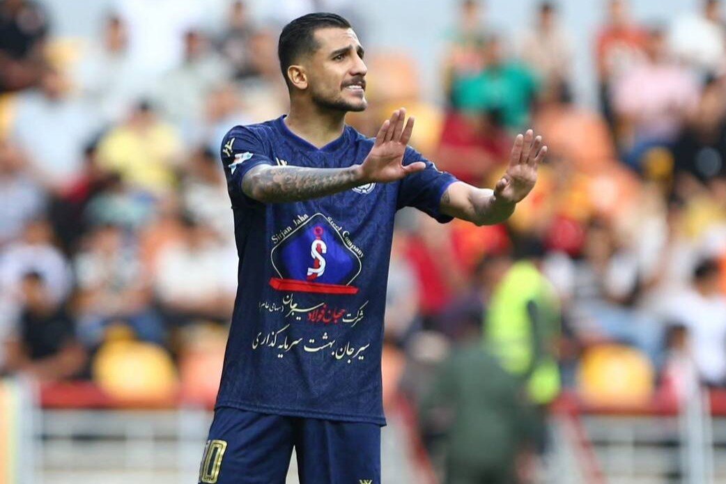 ستاره جدید پرسپولیس: خدا دستم را گرفت تا به استقلال نروم!