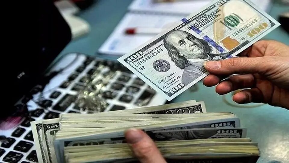 قیمت بازگشایی دلار و انواع ارزها امروز ۴ شهریور ۱۴۰۵/ ورود دلار به کانال ۱۹۰ هزار تومان جدی شد + جدول