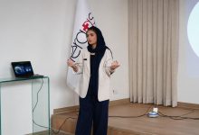 مونا هادی، مشاور شبکه‌های اجتماعی و فعال لینکدین