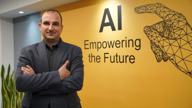 احسان عزیزی، مدیرعامل اول AI